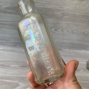 RARE VTG ANTIQUE HIRES HOUSEHOLD EXTRACT glass BOTTLE CHARLES E HIRES CO 4 1/2”